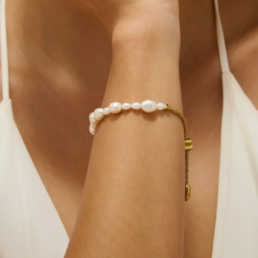 Baroque Pearl Bolo Bracelet in 14k gold PVD, view 3